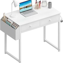 Lufeiya Small White Desk with Drawers - for Bedroom, 32 Inch Home Office Computer Desk with Fabric Storage Drawer and Bag, Study Writing Table for Sma