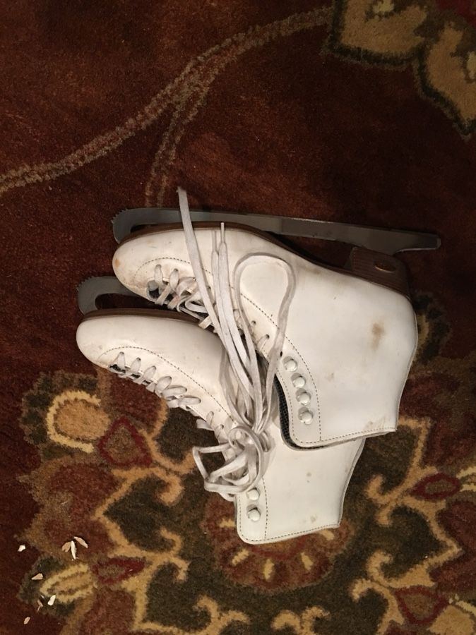 Ladies Riedell ice skates size 7