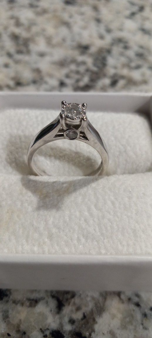 Engagement Ring Round Brilliant-cut 1/2 Carat White Gold Size 7