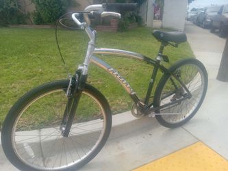 Huffy Bicycle  sz 26 tires