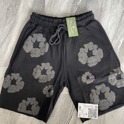 DENIM TEARS Shorts “Black”