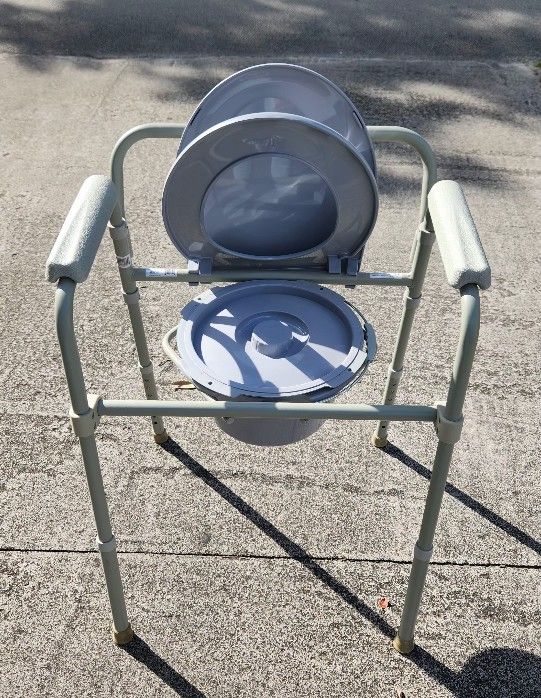 Drive Medical Folding Steel Bedside Commode Chair (11148-1)