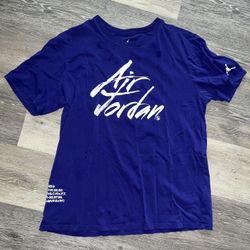 Free Men’s Jordan Shirts (stain As Shown)