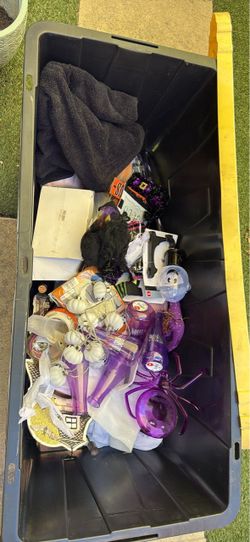 Halloween Decoration Bundle -no storage bin