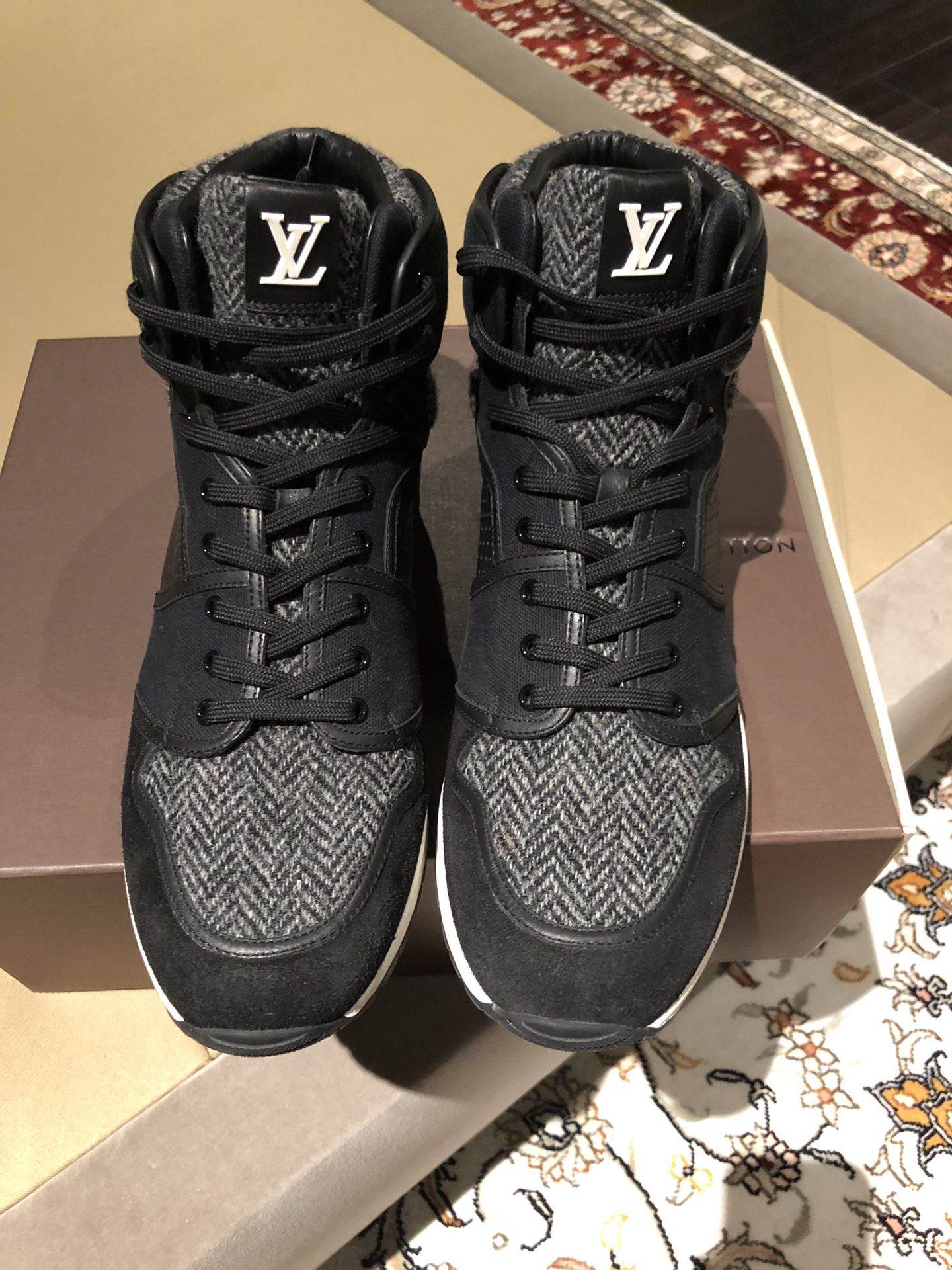 Louis Vuitton men's sneaker boot size 11 (EU 44)a for Sale in Los