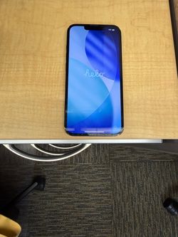 Apple iPhone 13