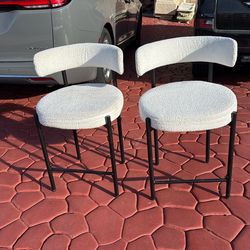 2 Bar Stools