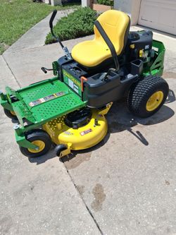 John deere zeroturn mower