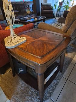 Lamp table