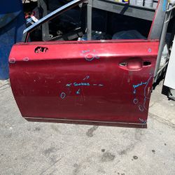 Driver Side Front Door 15-19 Outback