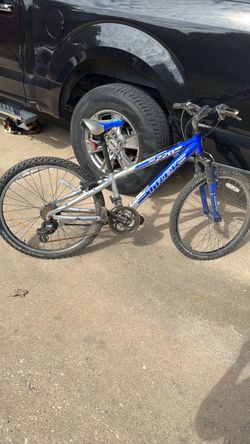 Trek MT 220 Mountain Bike