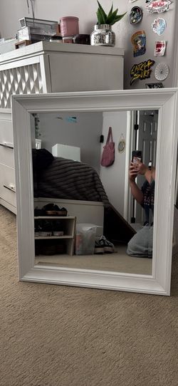 White mirror