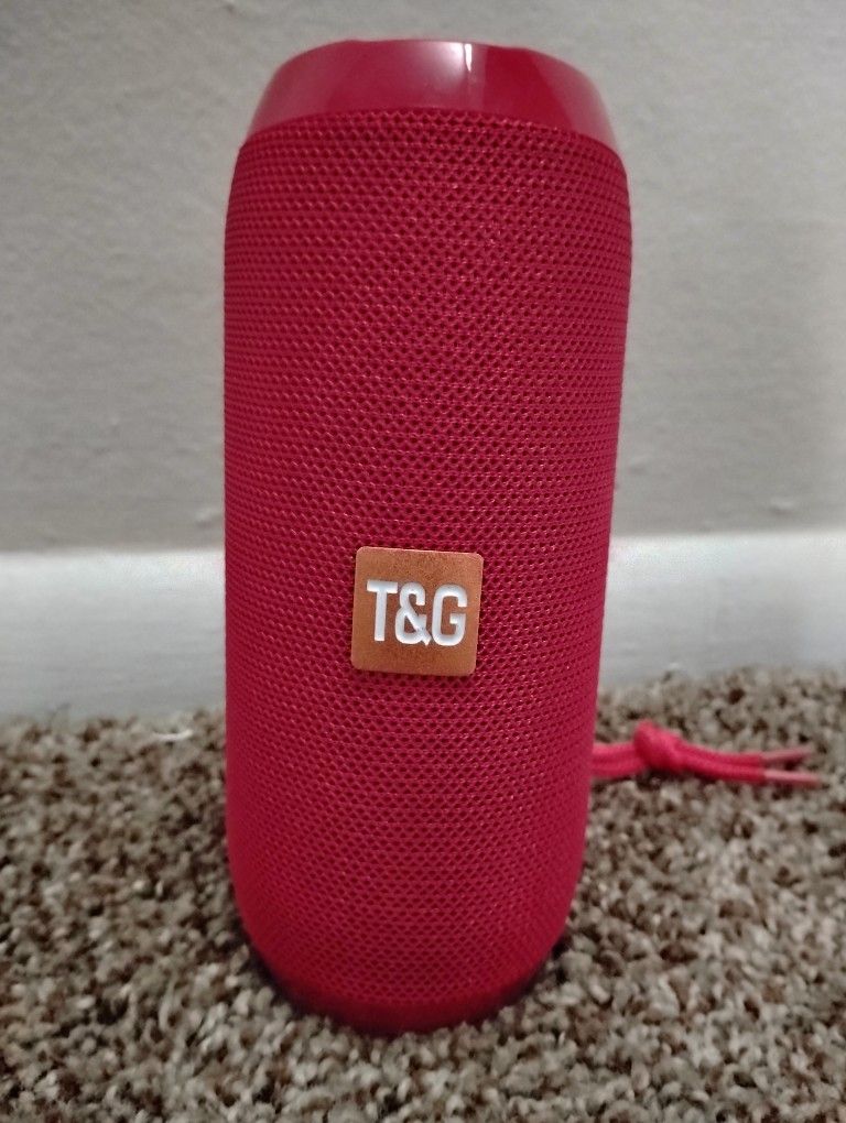 BLUETOOTH RED SPEAKER