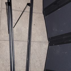 TRUCK BED COVER COME FROM FORD F150  6'7 Lenght 4'9" Width 