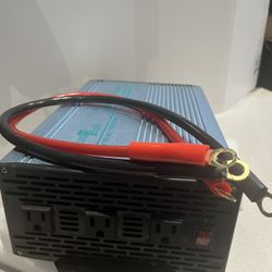 Brand new 2000 Watt power inverter 4000 W peak power Complete with cables new in box. 