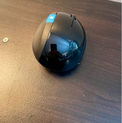 Microsoft Sculpt Ergonomic Wireless Mouse