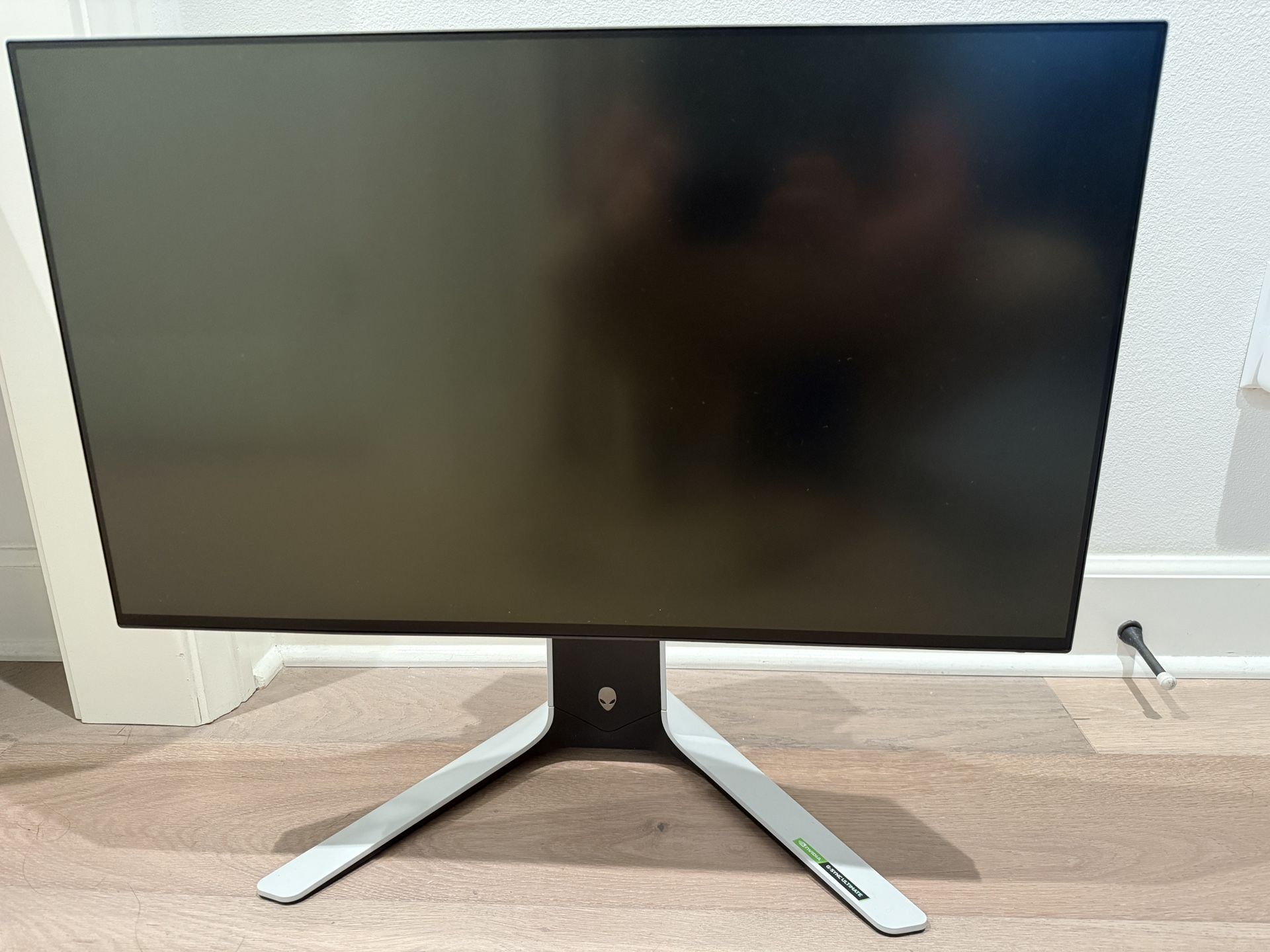 Dell Alienware AW2721D 27 Inch QHD 240Hz G-Sync Ultimate Gaming Monitor