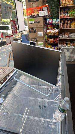 slightly used AIO 5400 series Dell Inspiron computer