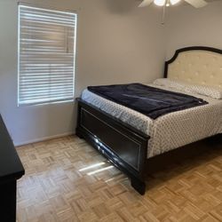Queen Bedroom Set