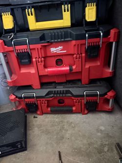Milwaukee boxes + drill