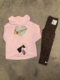 Girl’s Nike Set