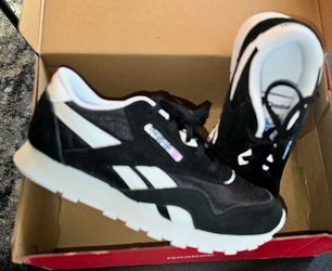 2 YTH  REEBOK
Classic Nylon - Youth