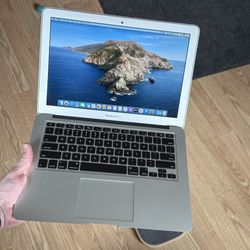 2012 Apple MacBook Air 13” 256GB