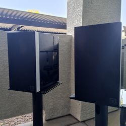 Definitive Technology - Demand D7 Bookshelf Speakers (Pair)
