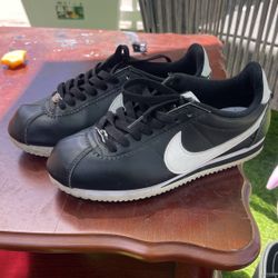 Nike Cortez 72 Size 7