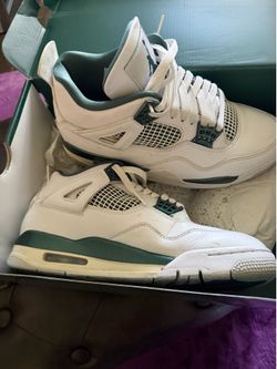 Jordan 4s
