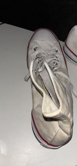 Men’s 10 White Converse
