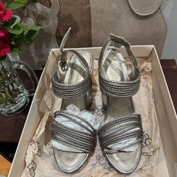 Women’s Shoes 
