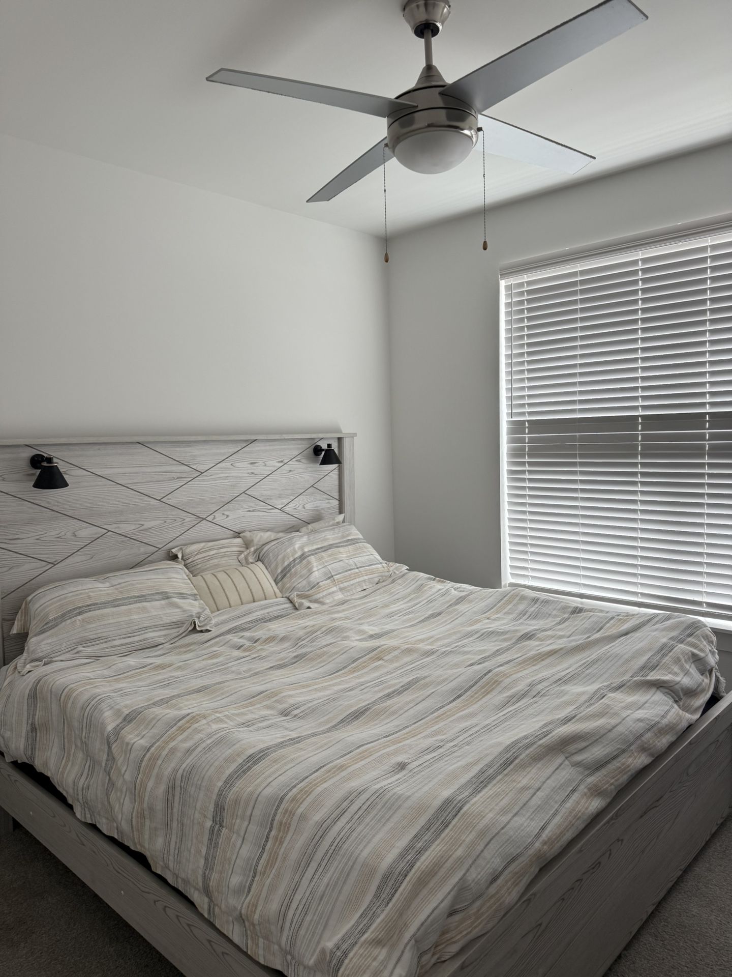 King Size Bed & Headboard / Frame