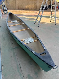 Old Town Canoe Discovery Scout 16’
