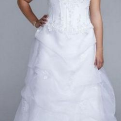 Brand New David's Bridal Gown