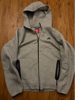 grey nike tech set