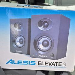 Alesis Estudio Speakers