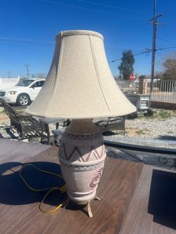 Vintage Ceramic Lamp!