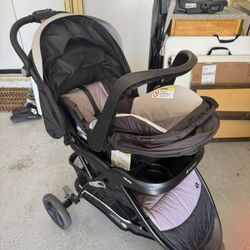 Babytrend Stroller & Carsest Combo with Base - MAKE ME AN OFFER