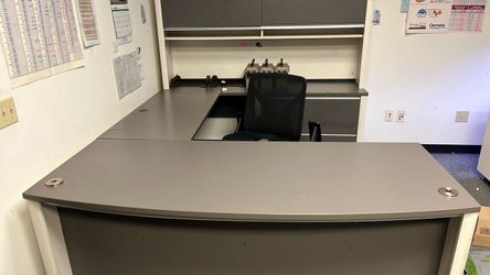 Gray L-Shaped Office Desk with Hutch