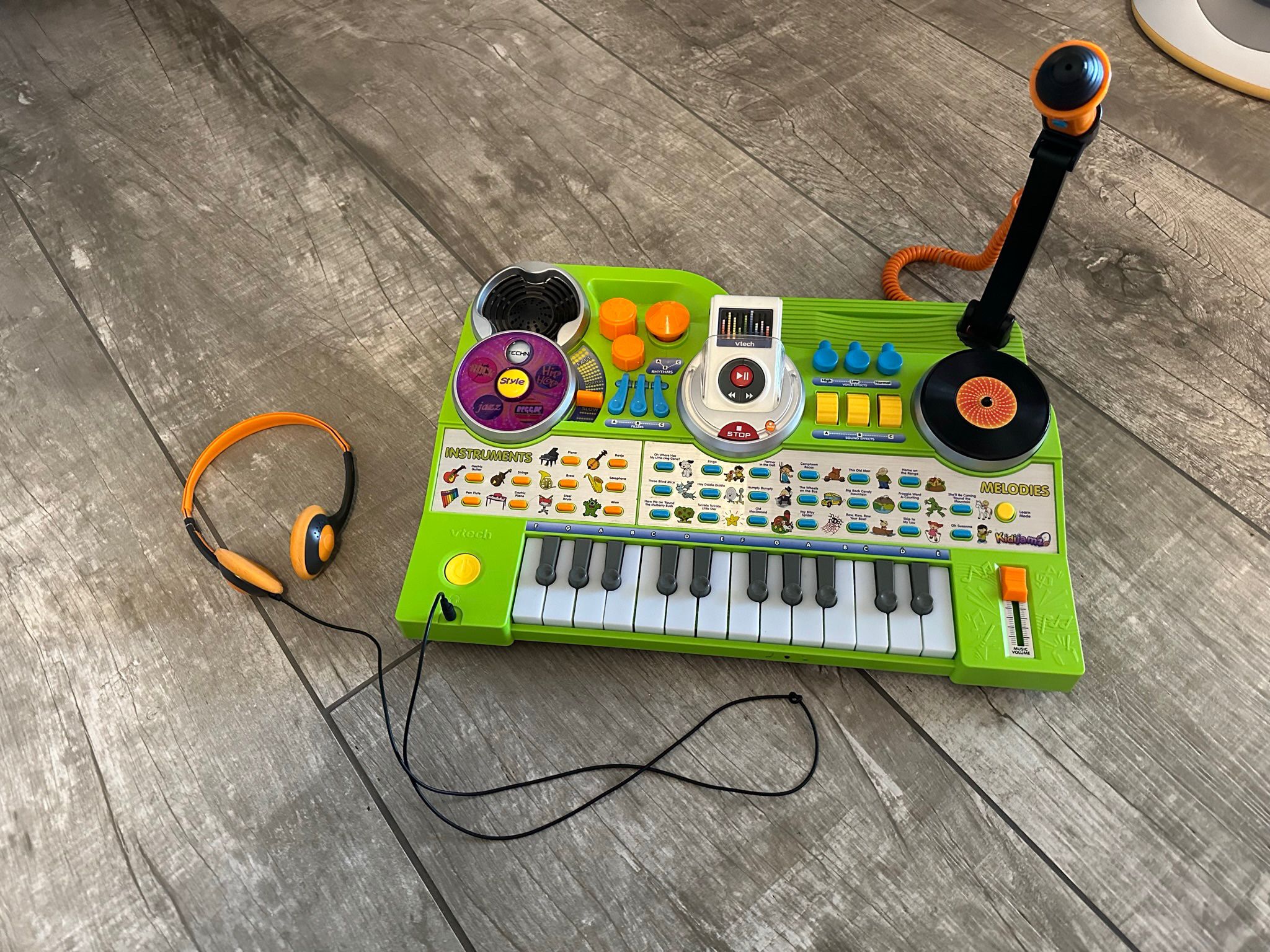 VTech KidiJamz DJ Music Studio Piano Keyboard Green Recorder Musical-Works Great
