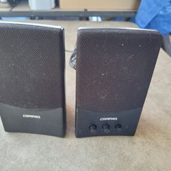 2 Compaq Comoter Speakers 