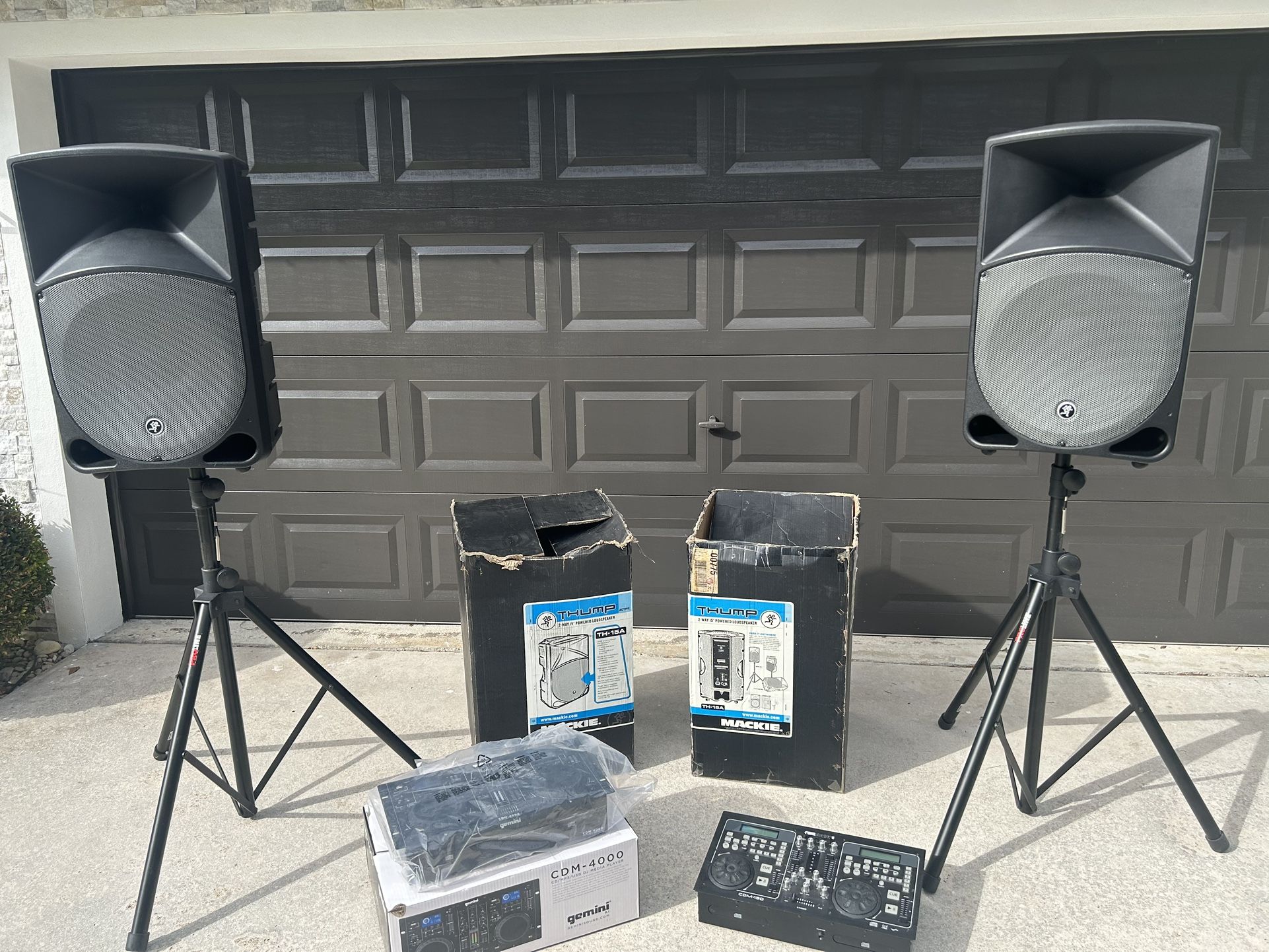 DJ Media Players Speakers And Stands