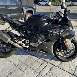 2025 BMW S1000RR