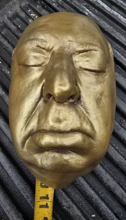 ALFRED HITCHCOCK Lifemask Plaster Nice Bronze/Gold Color