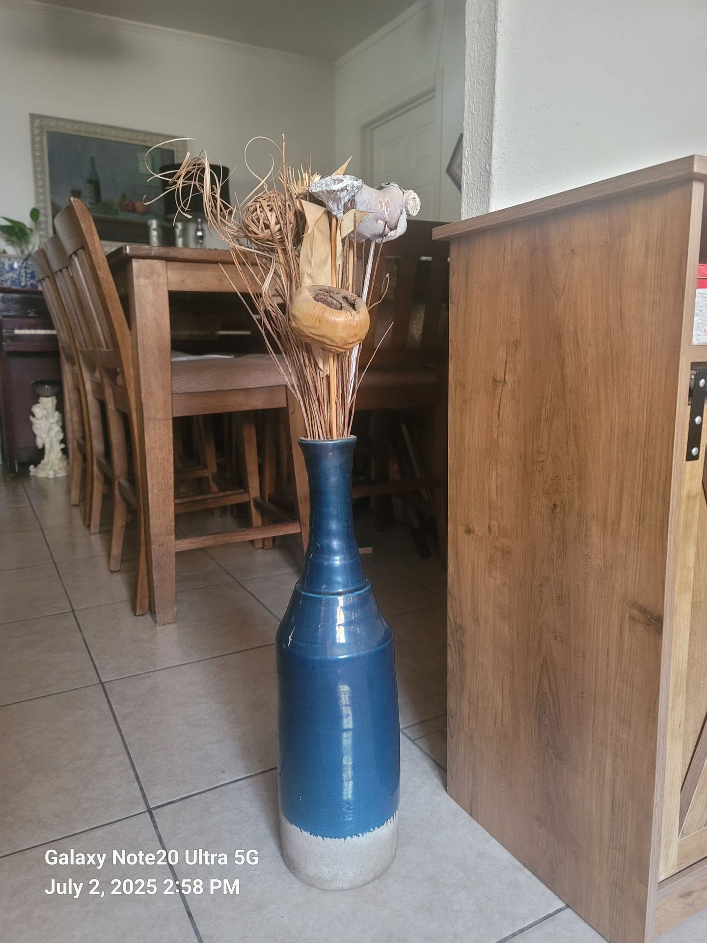 Beautiful Contemporary Flower Vase