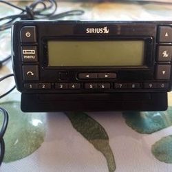 Sirius Stratus 6 car dock system
