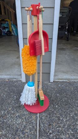Melissa & Doug Dust! Sweep! Mop! Cleaning Play Set