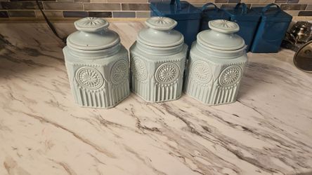 Canister