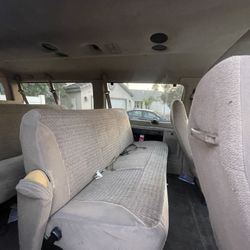 2002 Ford E-350 Passenger Van